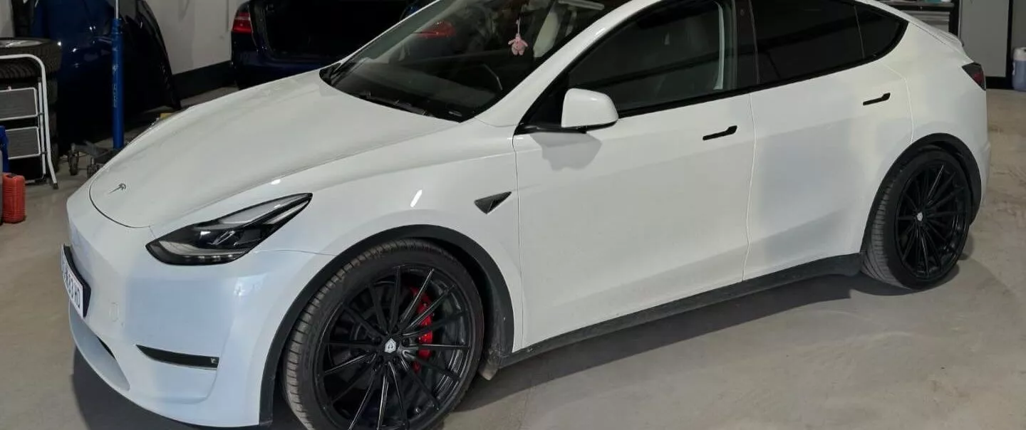 Tesla – Model X – Weiß – RAFFA WHEELS –  Schwarz – 21 Zoll